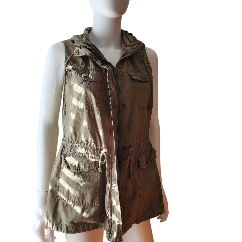 Mudd army green zip up hooded vest